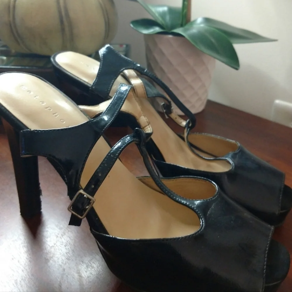 Metaphor Patent Leather Open Toe Heel Sz 9